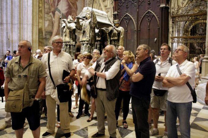 Seville: Cathedral 1-Hour Guided Tour - Exploring the Giralda Tower