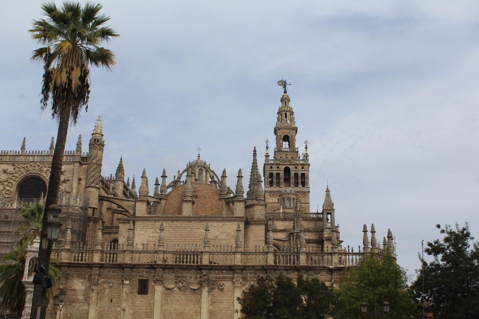 Seville: Cathedral and Giralda Skip-the-line Guided Tour - Tour Inclusions