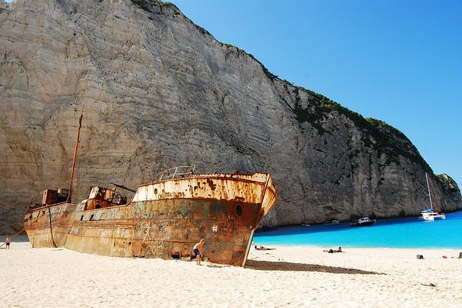 Shipwreck and Blue Caves- 7.5m Private Boat Tour (up to 8pax) - Amenities and Sunbathing Area