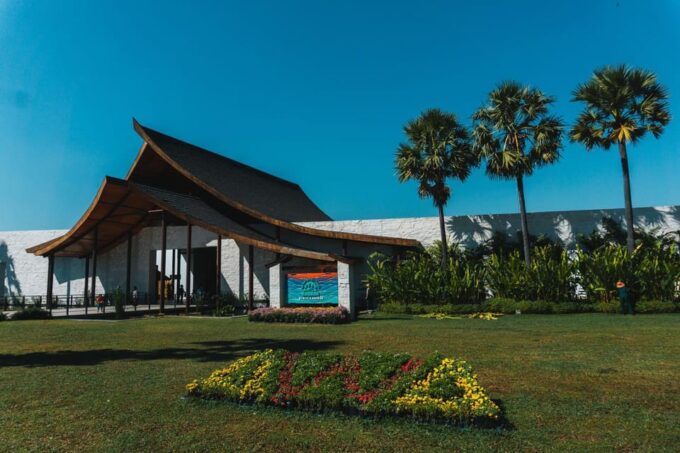 Siem Reab: Angkor Wildlife & Aquarium - Unique Attractions to Explore