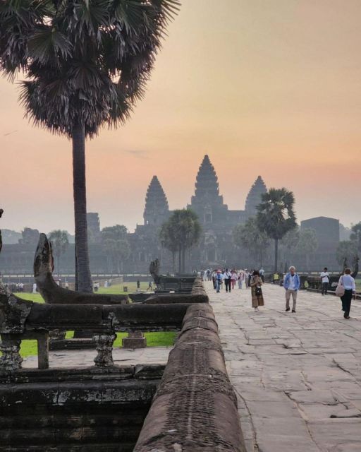 Siem Reap: Angkor 1 Day Group Tour With Spanish Guide - Booking Details