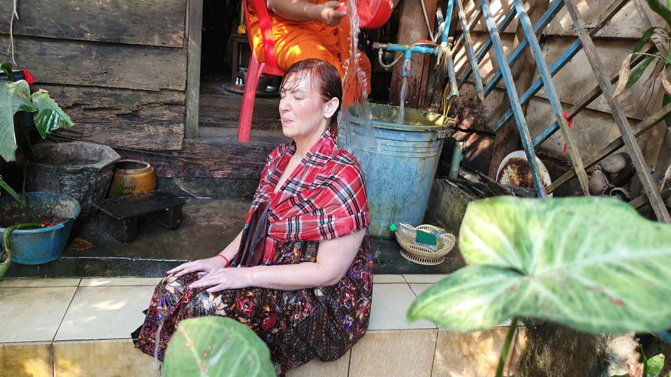 Siem Reap Cambodian Buddhist Water Blessing and Local Market - Important Guidelines to Follow