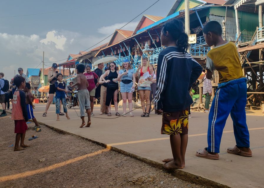 Siem Reap: Kampong Phluk Floating Village Tour With Boat - Community Interaction