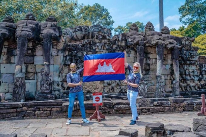 Siem Reap: Private Temple Tour Full Day by Car or Minivan - Transportation Options