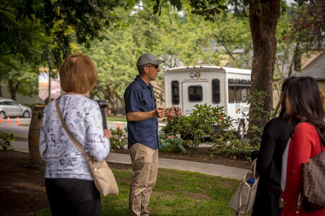 Snoqualmie Falls and Seattle Winery Tour - Wine Tasting Experience