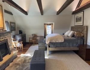 South Broadway Manor B&B - Near Fallingwater, Ohiopyle State Park, Hiking & Biking Trails GAP - Frequently Asked Questions