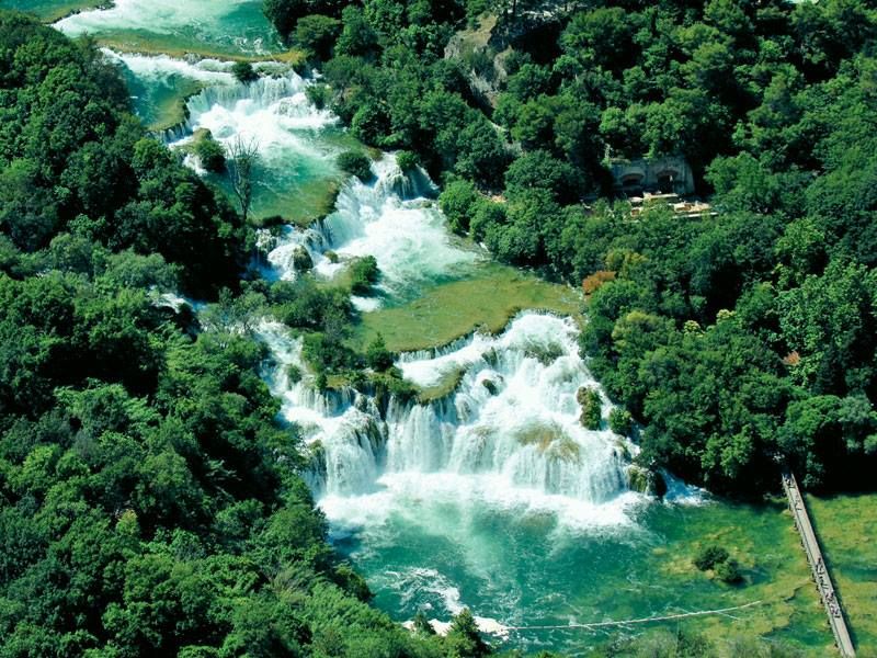 Split or Trogir: Krka Waterfalls & Wine and Food Tasting - Krka National Park