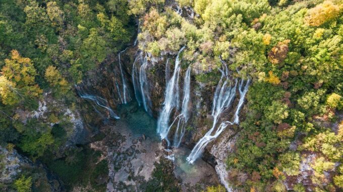 Split: Self-Guided Plitvice Lakes Day Tour With Boat Ride - Transportation Details