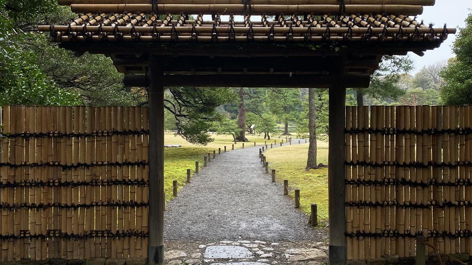 Sugamo Adventure: Enchanting Picnic at Rikugien Garden! - Tips for a Great Picnic