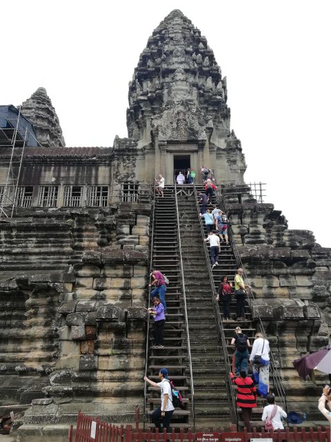 Sunrise at Angkor Wat With Small Group Tour - What to Bring