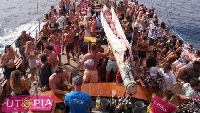 Tenerife: Boat Party With Open Bar and DJS - Arrival and Boarding Process