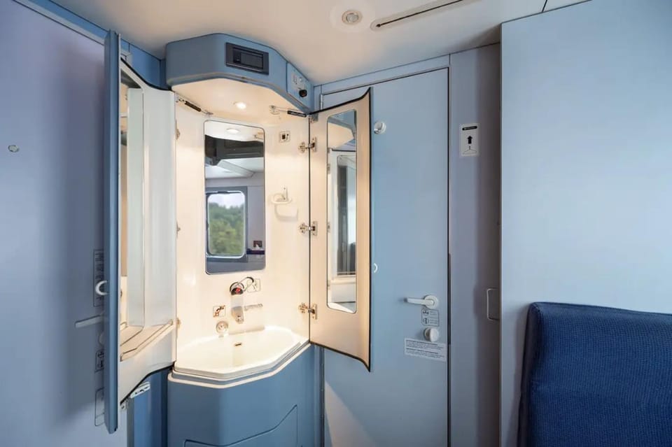 The Good Night Train to Travel Between Amsterdam and Berlin - Pricing and Payment Options