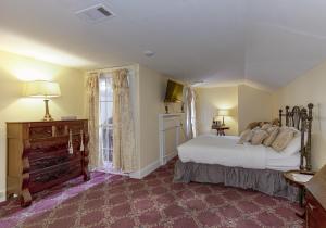 The Inn at Cedar Grove - Booking Information and Tips