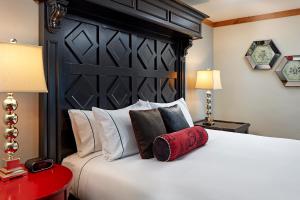 The Landing Resort and Spa - Dining Options