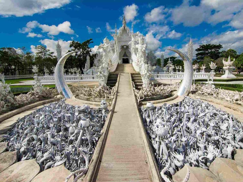 Transfer : From Chiang Mai to ChiangKhong Border,Chiang Rai - Arrival at Chiang Khong Border