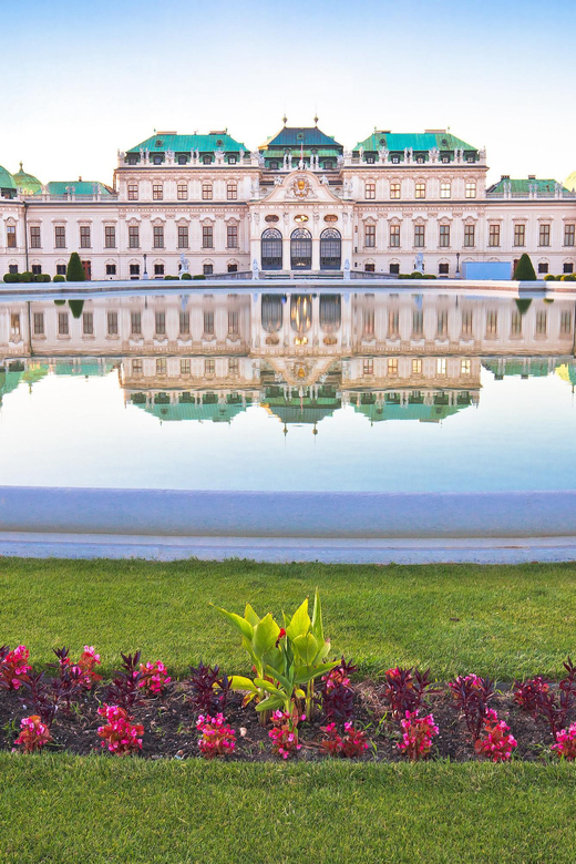 Transfer From Prague to Vienna With 2h for Sightseeing - Amenities Included