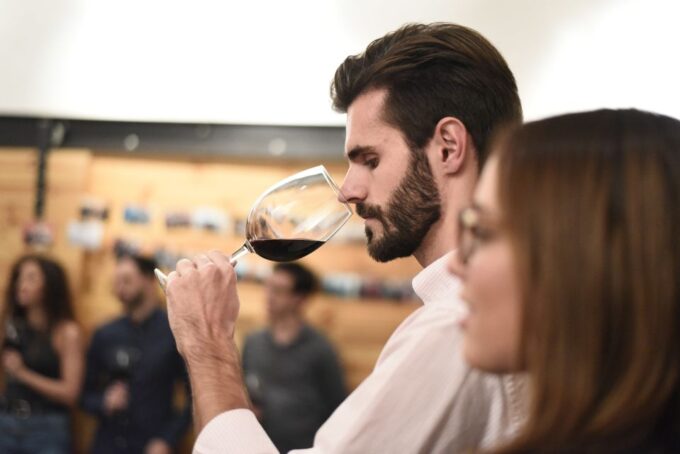Valencia: Old Town Tour, Wine & Tapas in an 11TH C. Monument - Tasting Menu of Tapas and Paella