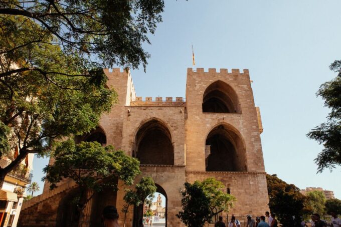Valencia: Private Tour W/ Locals – Highlights & Hidden Gems - Flexibility and Cancellation Policy