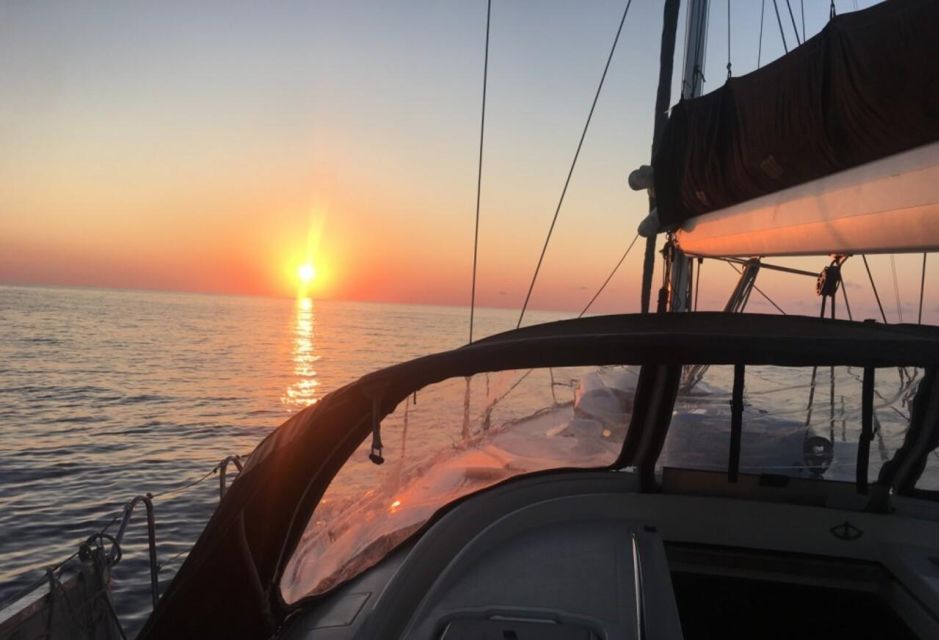 Valencia: Sunset Trip in a Sailboat With Drinks Included - Frequently Asked Questions