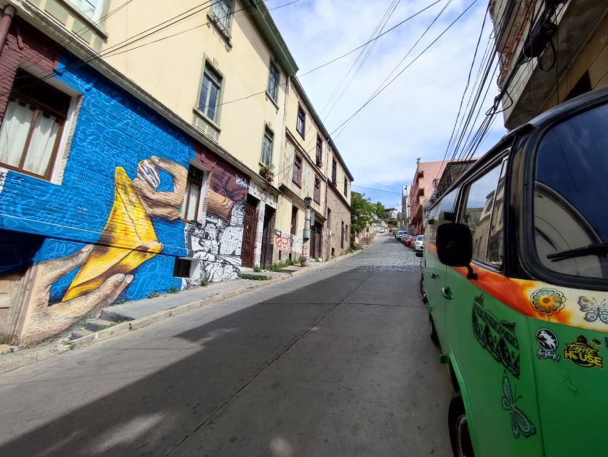 Valparaíso: Full-Day Private Tour With Funicular Ride - Funicular Ride Experience