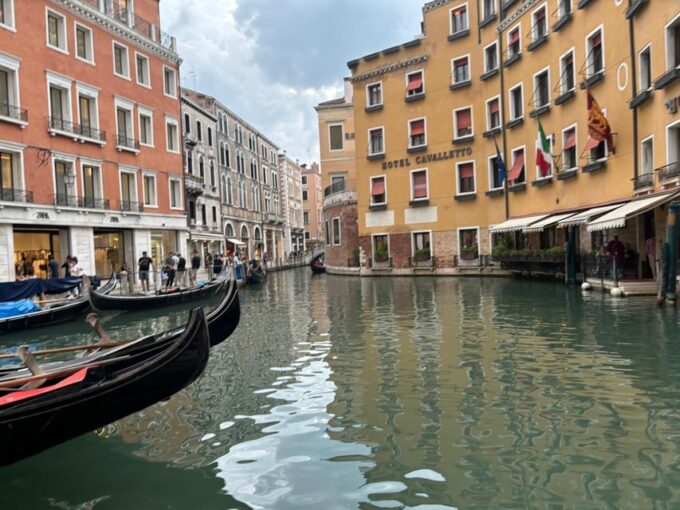 Venice Delights: Coffee & Food Experience Walking Tour - Savor Unique Coffee Varieties