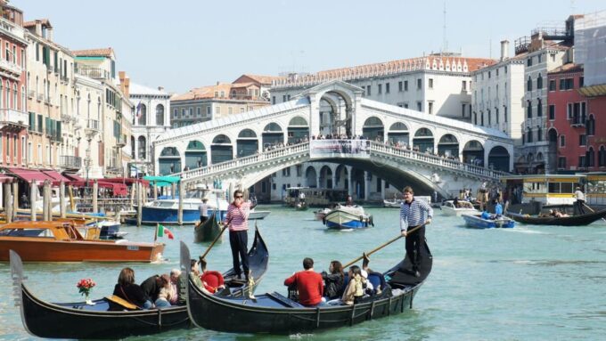 Venice Walking Tour: Private Tour With a Local - Meeting Points