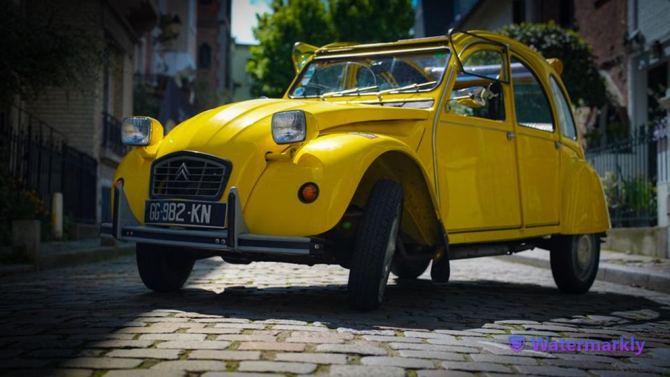 Versailles: 2cv Tower - Nearby Attractions