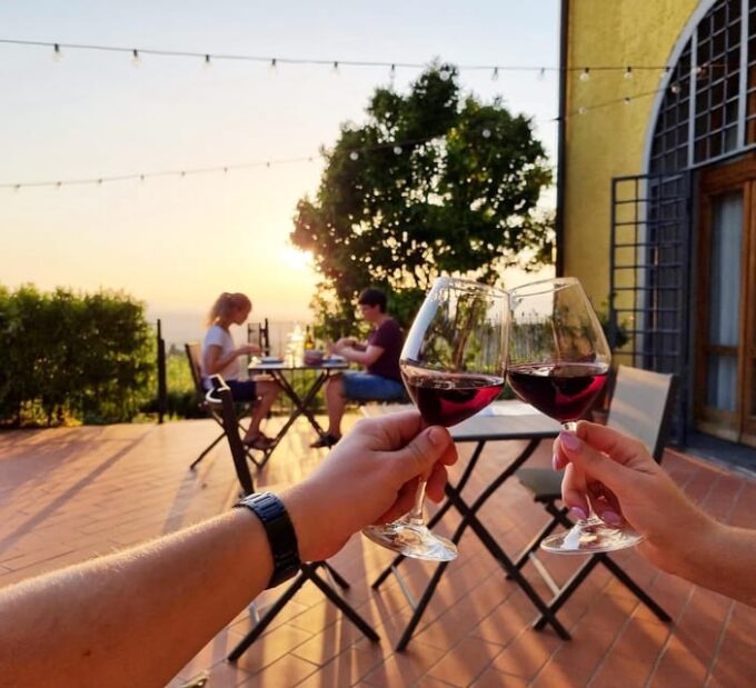 Vinci: Homemade Dinner and Oil Tasting Tour in a Tuscan Farm - What to Expect on the Tour