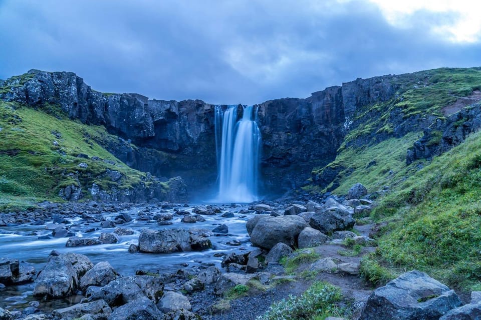 Vök Geothermal Baths & Waterfall Tour From Seydisfjordur - Preparing for Your Visit