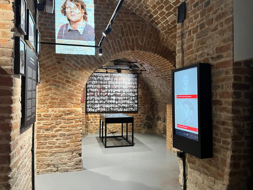 Warsaw: Visiting the Cold War Museum - Visitor Amenities