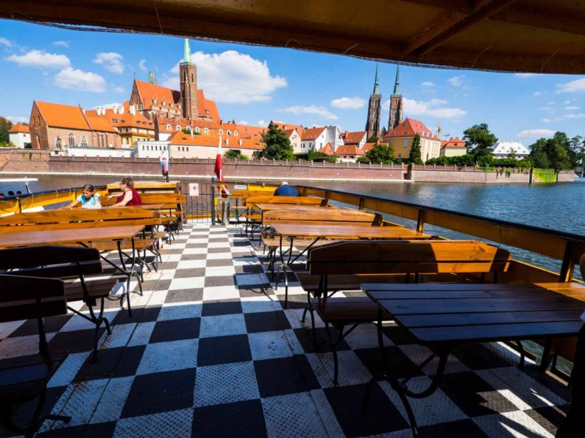 Wrocław: Long City Walk and River Cruise - Tips for Participants