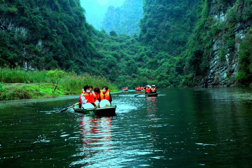 1 Day Private Tour Quang Phu Cau Incense-Trang An-Mua Cave - Local Culture and Experiences