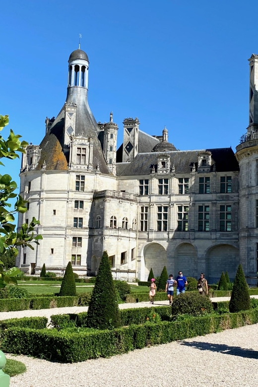 3-Day Private Loire Castles Trip 2 Wine Tastings by Mercedes - Included Services and Restrictions