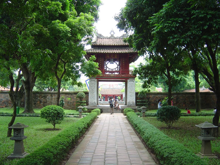 A Half-Day Tour of Hanoi City With a Cyclo Ride - Relaxing at Ngoc Son Temple