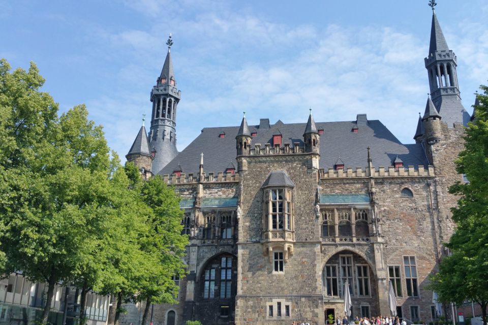 Aachen: First Discovery Walk and Reading Walking Tour - Customer Feedback