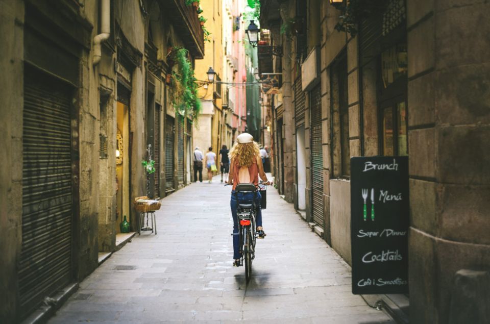 Alternative Barcelona - Raval Quarter Private Walking Tour - Relishing Local Delicacies