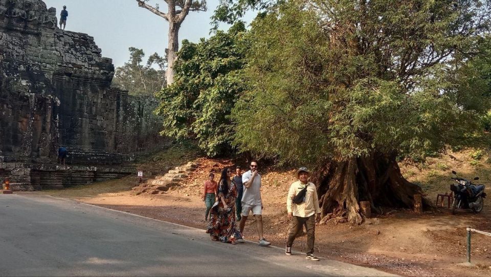 Angkor Wat Guided Joint-in Tour - How to Book Your Tour