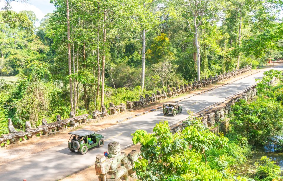 Angkor Wat: Sunrise Jeep Tour With Breakfast and Lunch - Booking Information