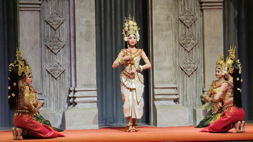 Apsara Dinner Performance With Buffet Dinner - Customer Experiences