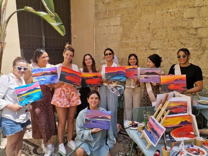 Art Workshop in Naples City Centre With Aperitif - Aperitif Enjoyment