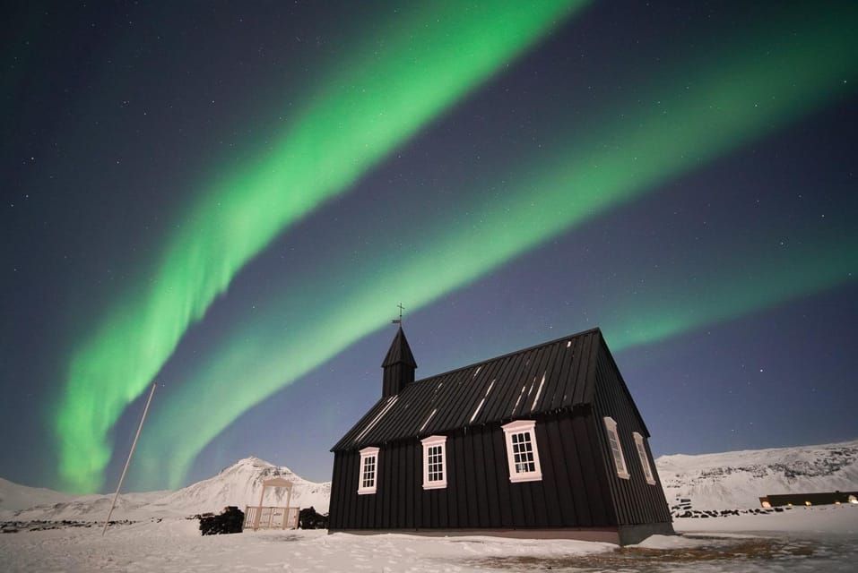 AURORA BOREAL Tour With Professional Photo From Reykjavik - Booking Information