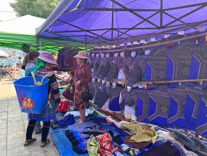 Bac Ha Sun Day Market Group Tour - Village Exploration