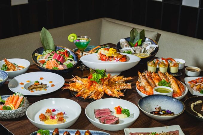 Bangkok: Great Harbour International Buffet - Nearby Attractions