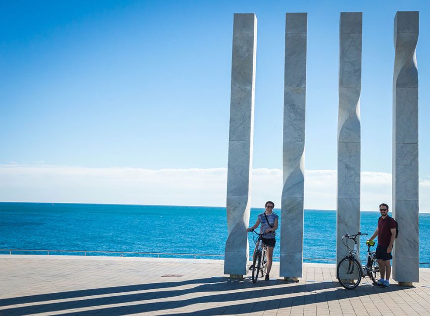 Barcelona: 4-Hour E-Bike Photography Tour - Local Tapas and Drinks