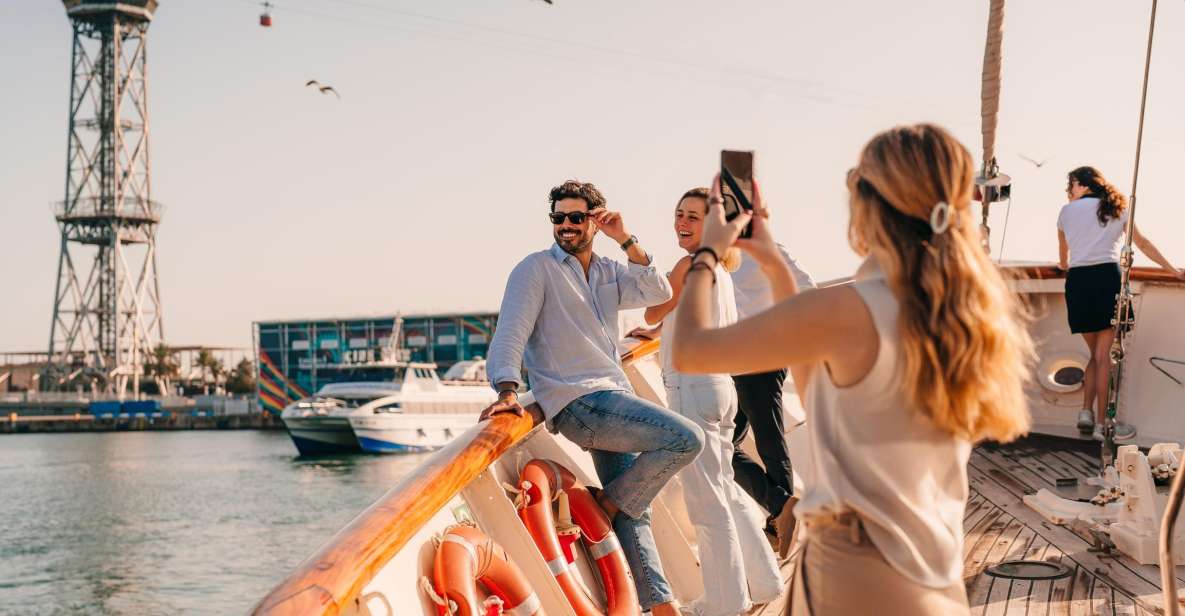 Barcelona: Day or Sunset Sailing Trip With Drink Included - Customer Reviews