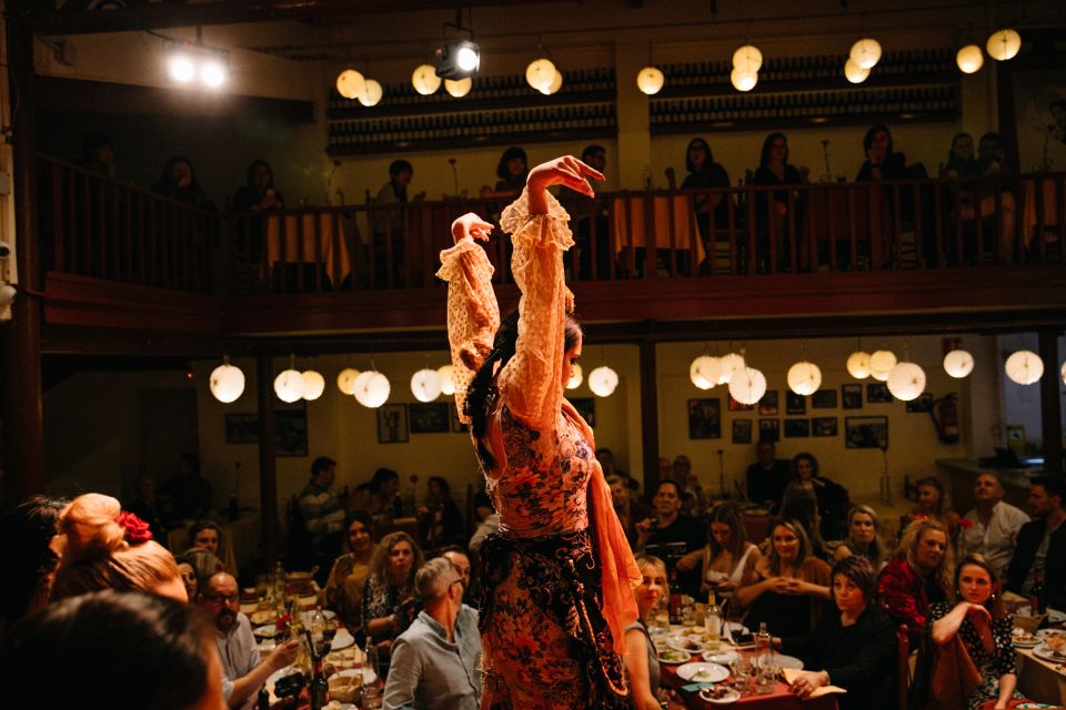 Barcelona: Flamenco Show With Dinner at Tablao De Carmen - Exploring Poble Espanyol