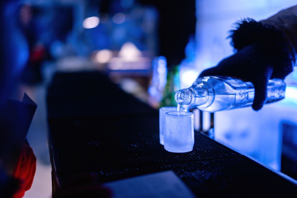 Berlin: Icebar Entrance With Complimentary Drinks - Tips for an Enjoyable Visit