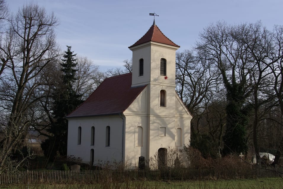 Berlin & Potsdam: 5-Hour Tour Swiss Traces by VW-Bus - Nattwerder and the Oldest Church in Potsdam