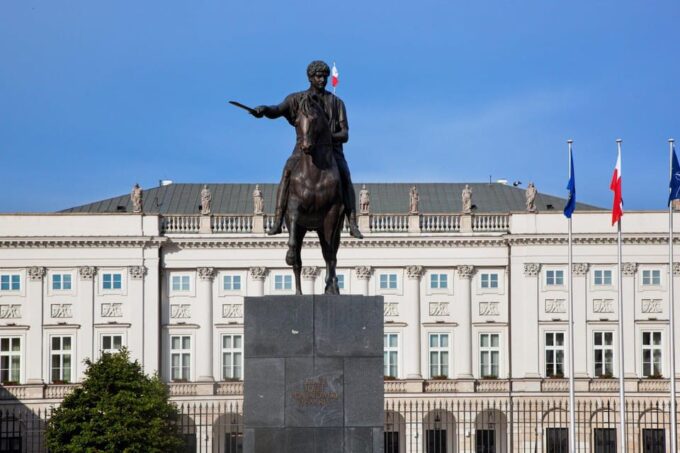 BEST of WARSAW Walking Tour - Exploring Beyond the Tour