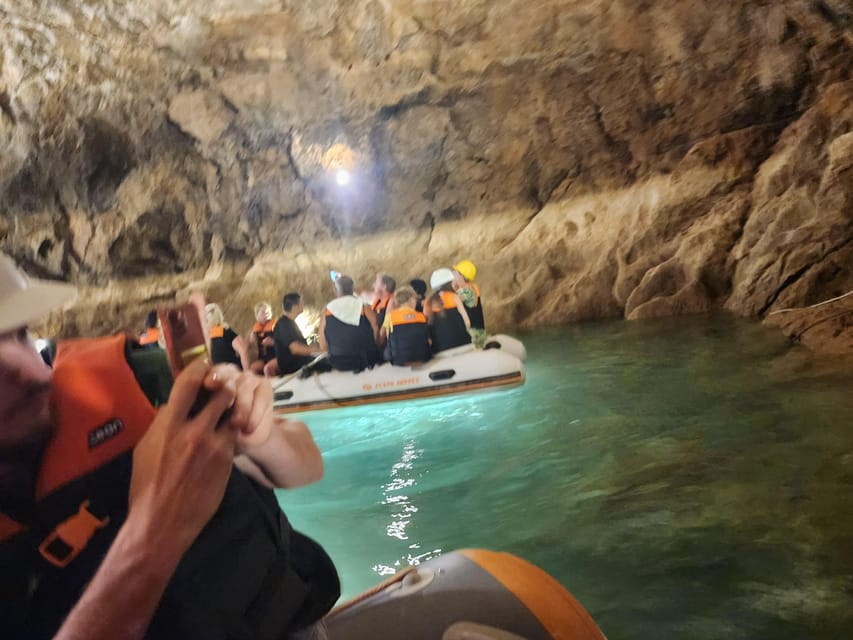 Boat Tour in the Lake, Inside the Cave ... - Booking Information